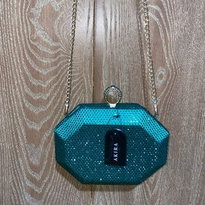Akira Emerald Green Clutch